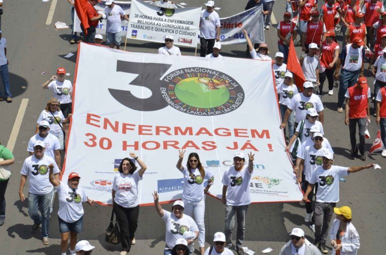 Como o SUS garante o Piso da Enfermagem