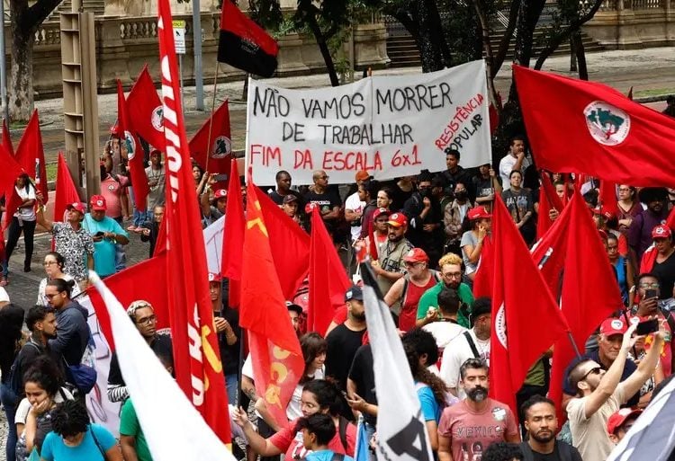 Marcha da Classe Trabalhadora defende redução de jornada de trabalho e fim da escala 6x1
