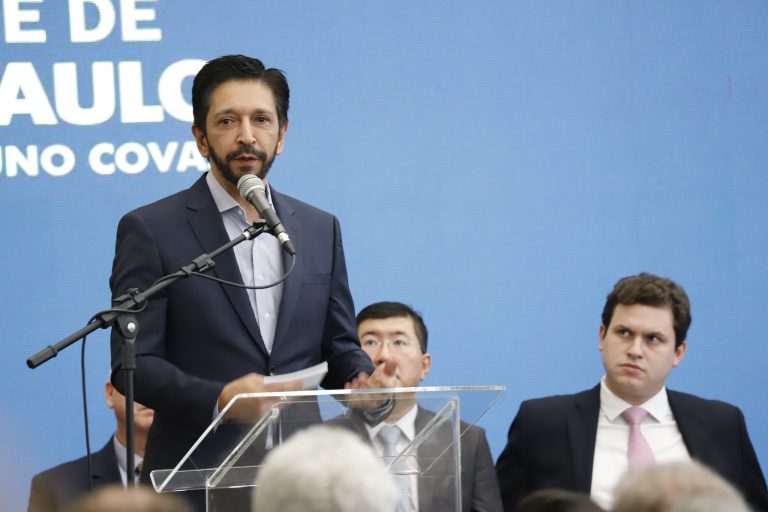 Prefeito Ricardo Nunes (SP) é obrigado a cumprir lei e renomear ruas que homenageiam a ditadura