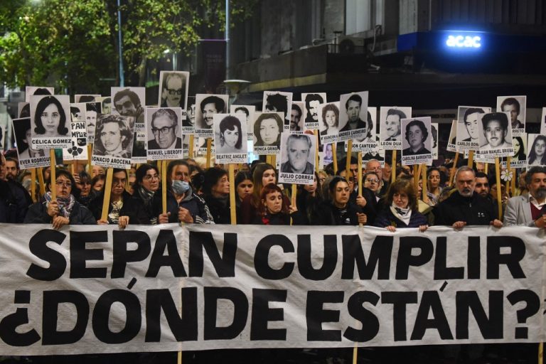 Uruguai ainda luta por justiça e memória, diz jornalista sobre Marcha do Silêncio