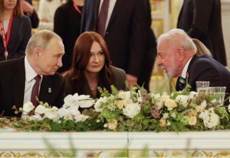 Com Xi e Putin, Lula acompanha desfile dos 80 anos da vitória contra o nazismo