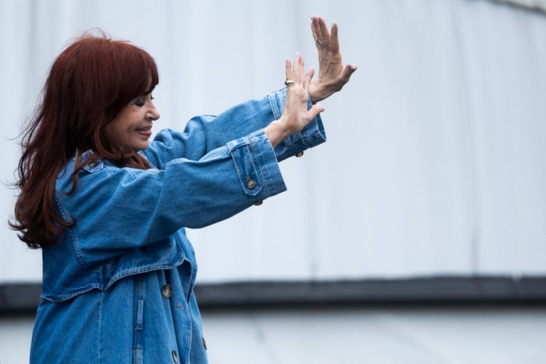 Entenda por que a ex-presidenta Cristina Kirchner decidiu se candidatar a deputada estadual