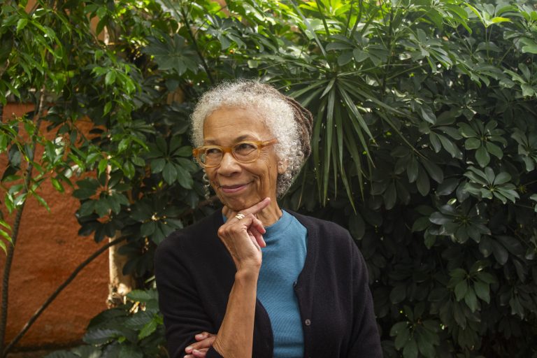 Pensadora dos EUA Ruth Gilmore lança livro no Brasil e avisa: 'Abolição é processo contínuo'