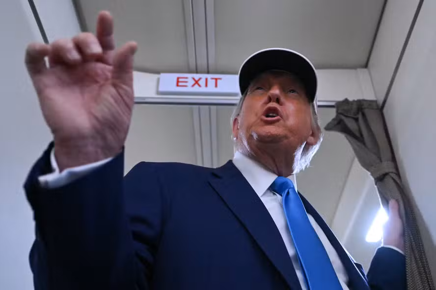 'Trump vive da polarização', diz professor sobre repressão a imigrantes nos EUA