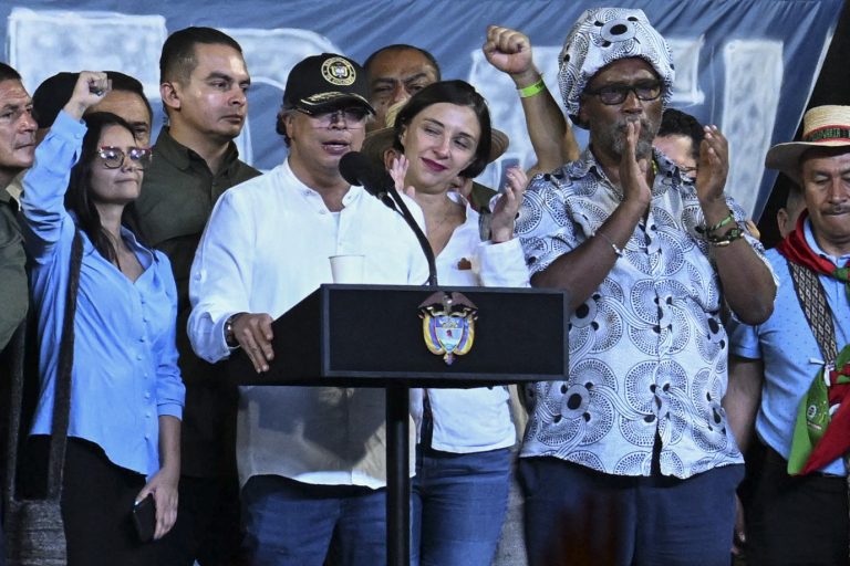 Senado da Colômbia aprova reforma trabalhista em vitória de Petro