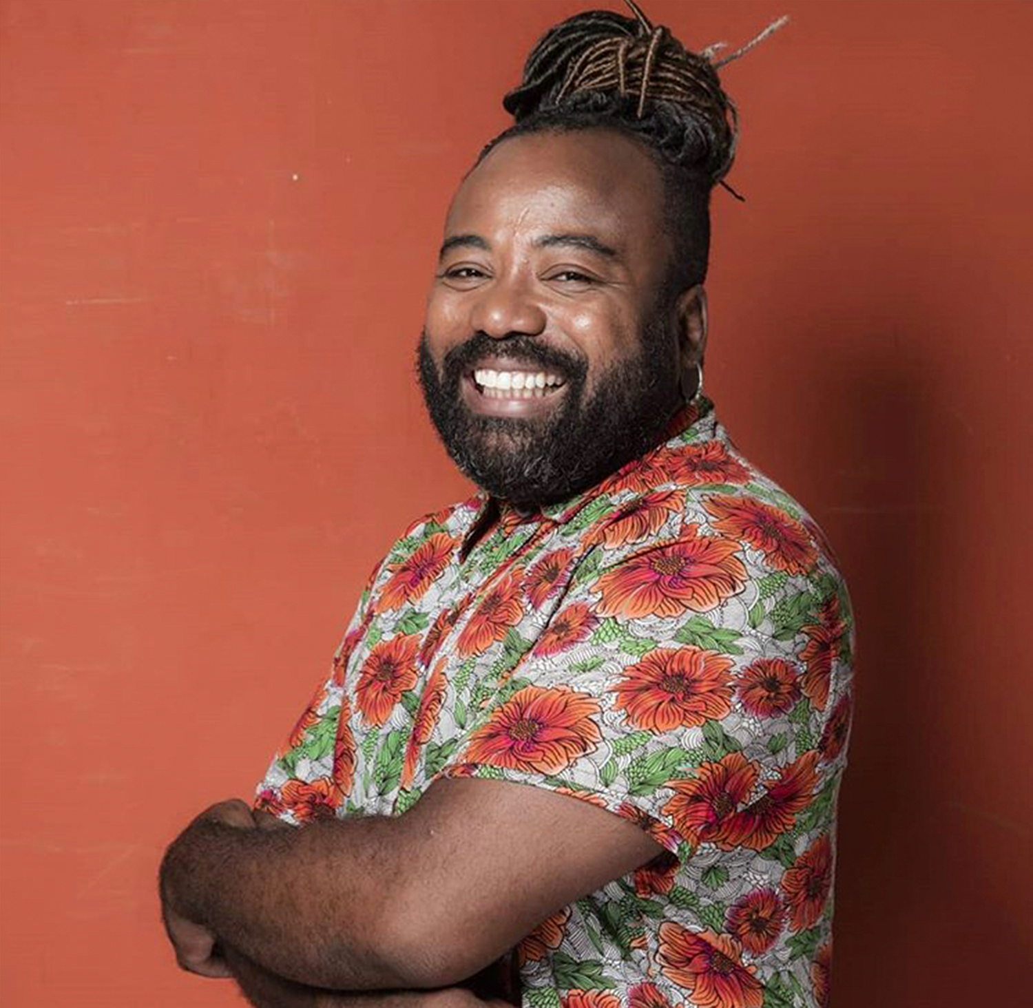 Rodrigo França também é o autor do livro O Pequeno Príncipe Preto, diretor do filme Barba, Cabelo e Bigode e interpretou Martin Luther King na peça Encontro de Malcolm X e Martin Luther King