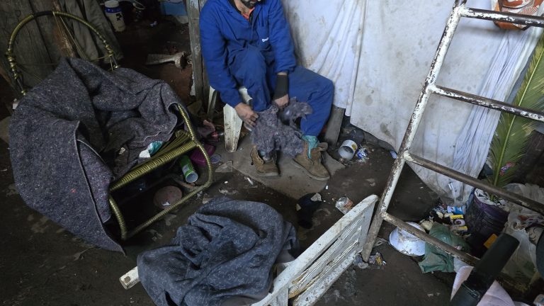 Trabalhadores são resgatados de condições análogas à escravidão em Sapucaia do Sul (RS)