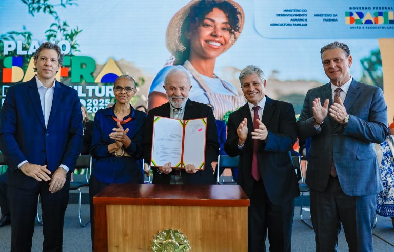 Pronara é passo para frear uso de agrotóxicos como 'arma de guerra'