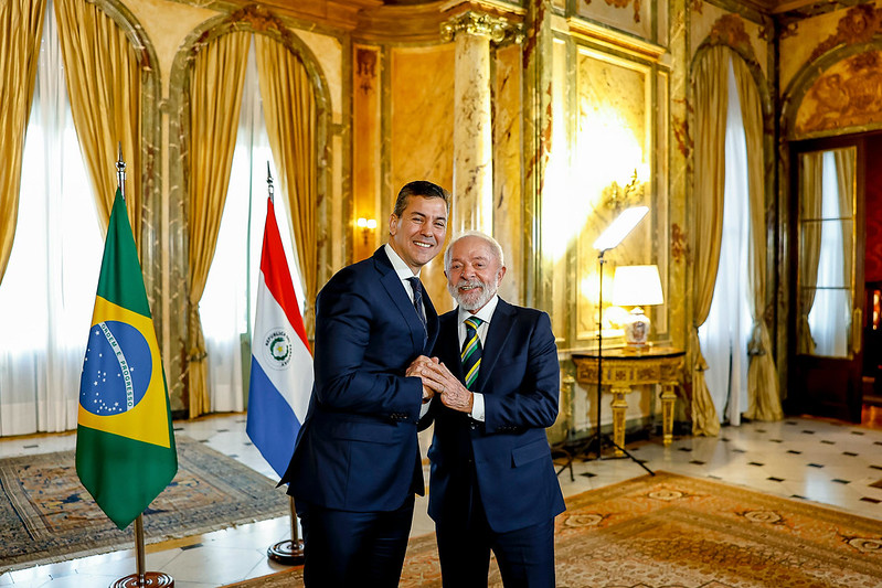 Presidente da República, Luiz Inácio Lula da Silva, durante encontro com o Presidente da República do Paraguai, Santiago Peña, em Buenos Aires, na Argentina