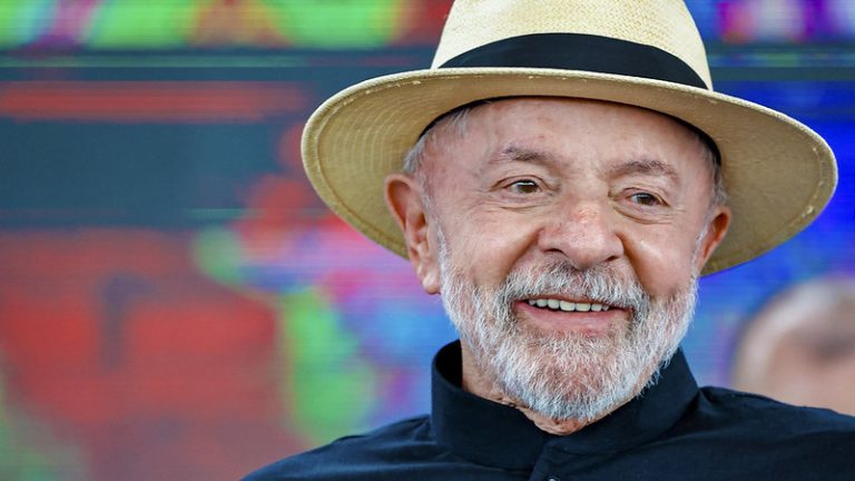 Popularidade reforça confiança de Lula no enfrentamento ao Congresso, diz cientista político
