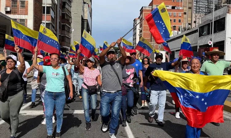 Movimentos cobram posicionamento do governo brasileiro contra ameaças dos EUA à Venezuela