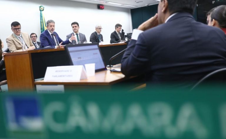 Comissão especial aprova por unanimidade projeto para reforma do Imposto de Renda