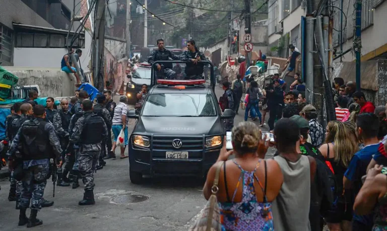 Comando, controle e regulação econômica para reverter a criminalidade no Rio de Janeiro