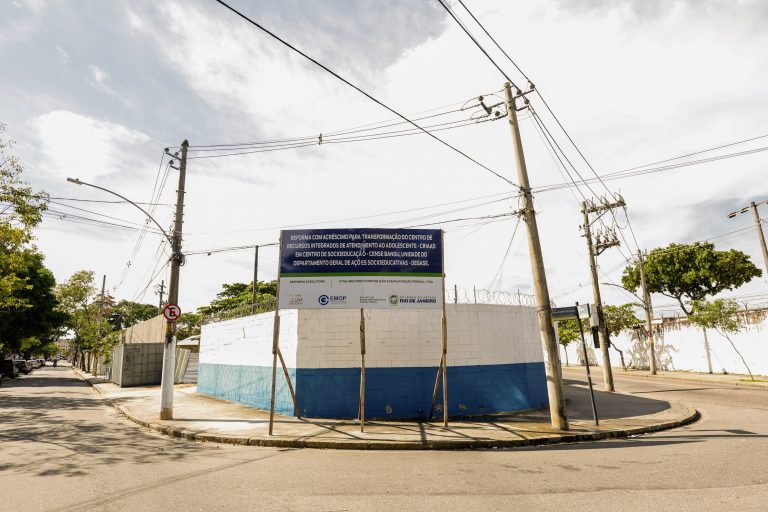 Governo do RJ anuncia ampliação do sistema prisional para adolescentes em 21%