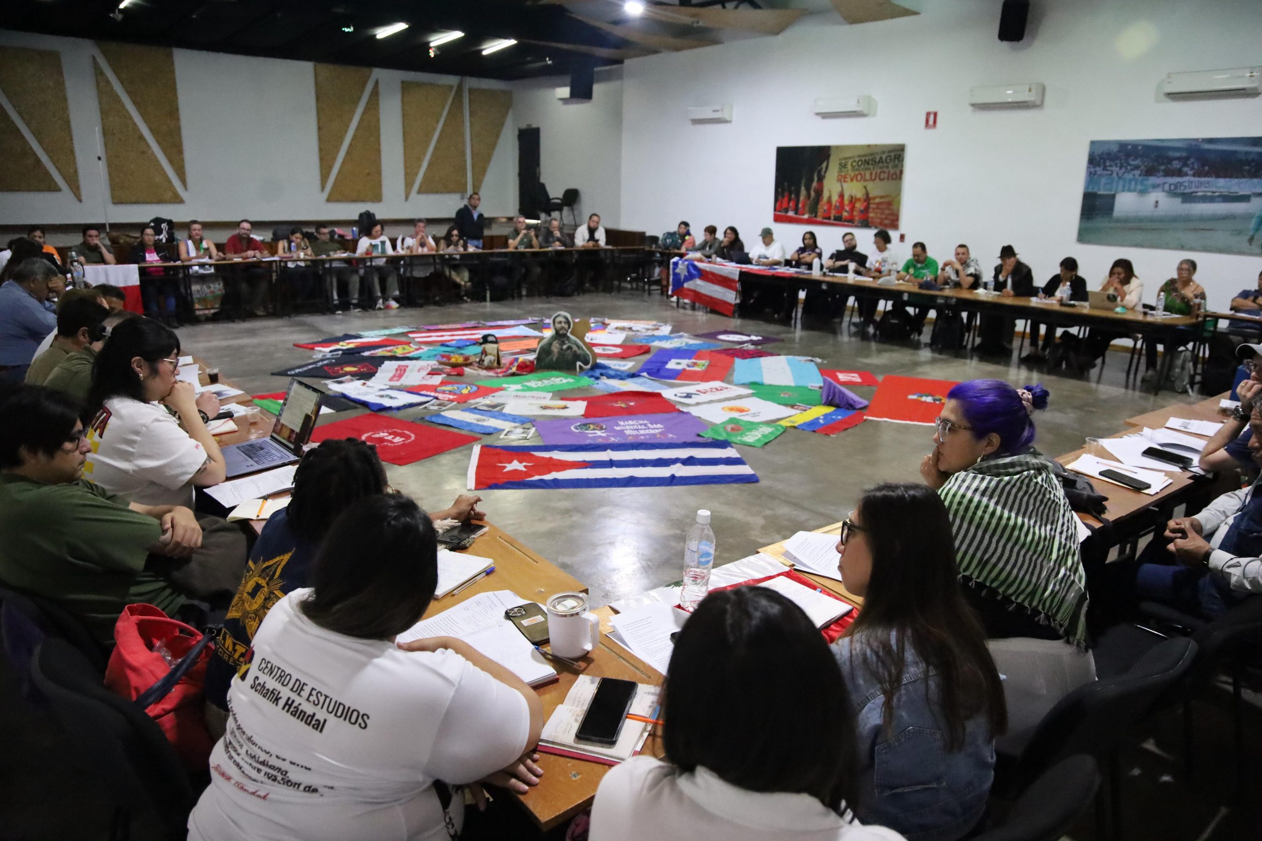 Encontro em Caracas discutiu estratégias comuns frente à crise do capitalismo e à disputa ideológica na região