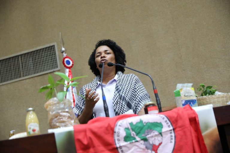 'Somos a força que movimenta esse país', aponta dirigente do MST sobre luta das mulheres negras