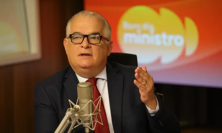Tarifaço dos Estados Unidos é boicote contra o Brasil, diz ministro do empreendedorismo