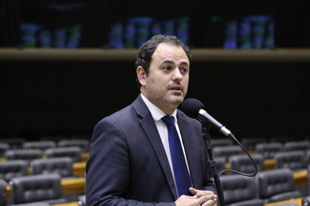 Deputado Glauber Braga