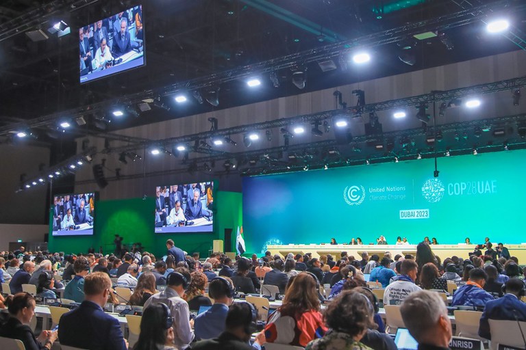 Sessão da COP 28, em Dubai, em que foi formalizada a COP 30 no Brasil, em Belém (PA)