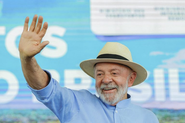 Governo deve apostar em confronto com Congresso para avançar em pautas sociais, avalia analista