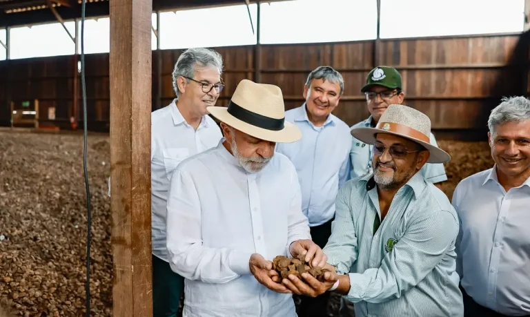 Em discurso no Acre, Lula critica motim de parlamentares da oposição