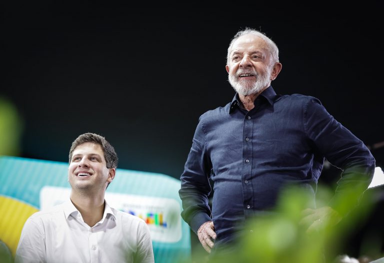 No Recife, prefeito João Campos se declara ‘soldado’ de Lula durante visita presidencial