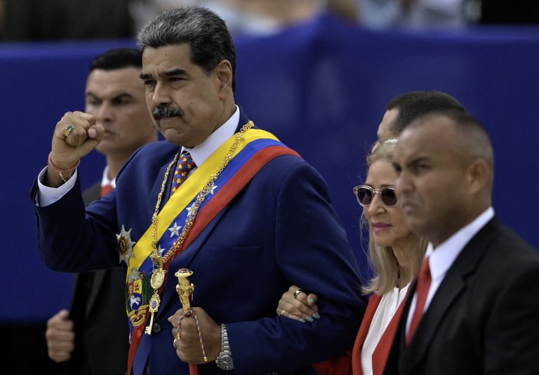 Maduro pede mobilização de 4,5 milhões de voluntários para defender Venezuela dos EUA