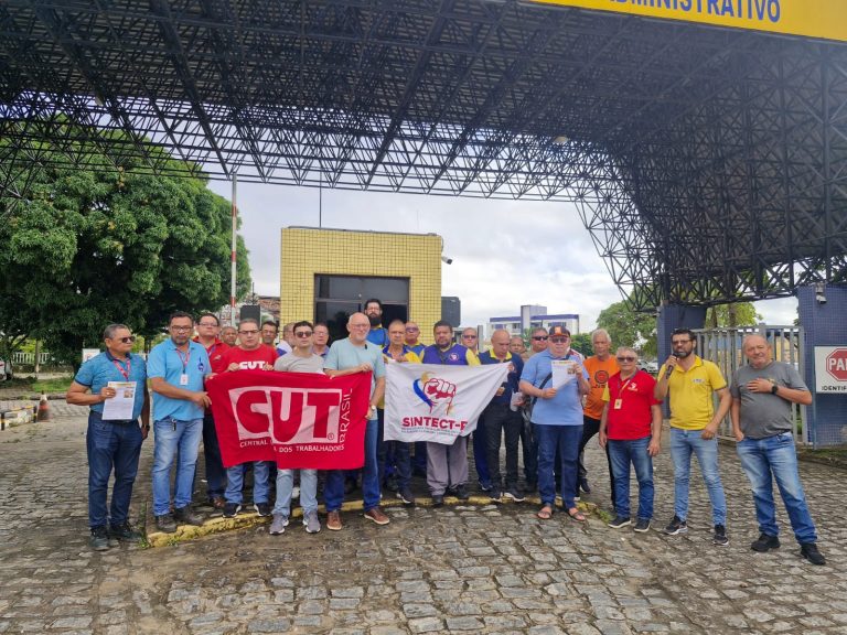 Ato dos trabalhadores dos Correios denuncia colapso no plano de saúde da categoria