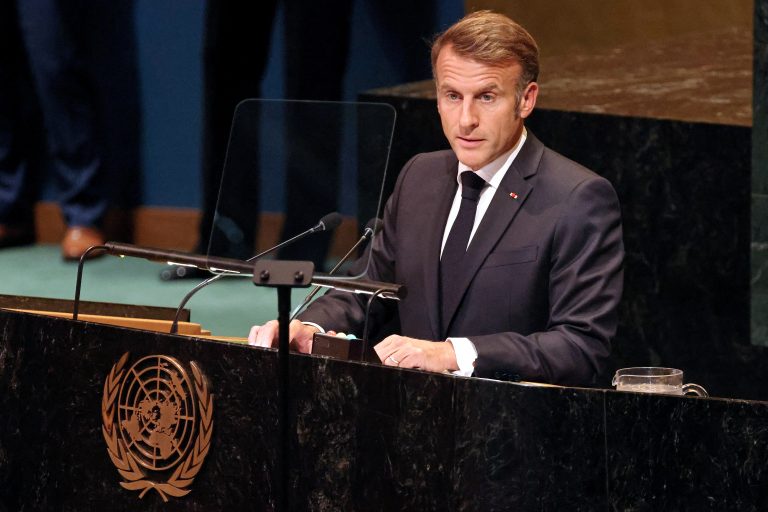 França passa a reconhecer oficialmente Estado Palestino