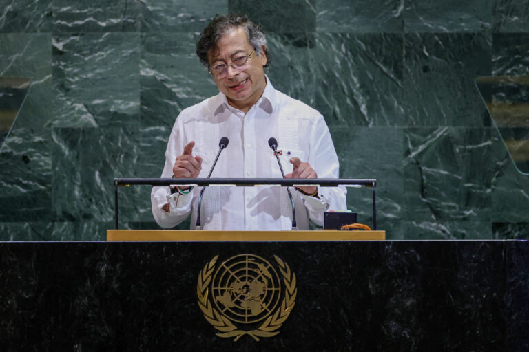 Petro faz duro discurso contra EUA na ONU, e comitiva de Trump abandona assembleia