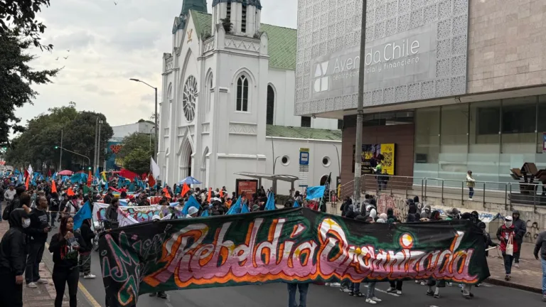 Colômbia: Cúpula Nacional Popular propõe reforma urbana contra neoliberalismo