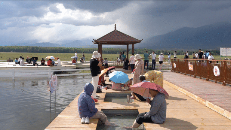 Xinjiang Uyghur Autonomous Region marks 70 years, highlighting socialism’s achievements