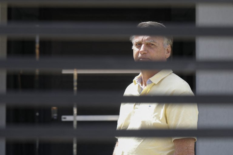 Pela 1ª vez, militares são condenados por tentativa de golpe; Bolsonaro pega 27 anos de prisão