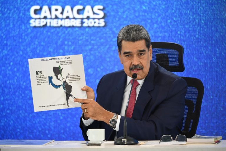 Maduro afirma que EUA querem conflito armado na Venezuela; Trump anuncia novo ataque a barco