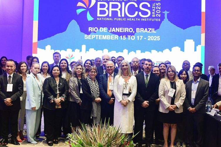 SUS é modelo internacional de sucesso, mas universalizá-lo é desafio político e orçamentário