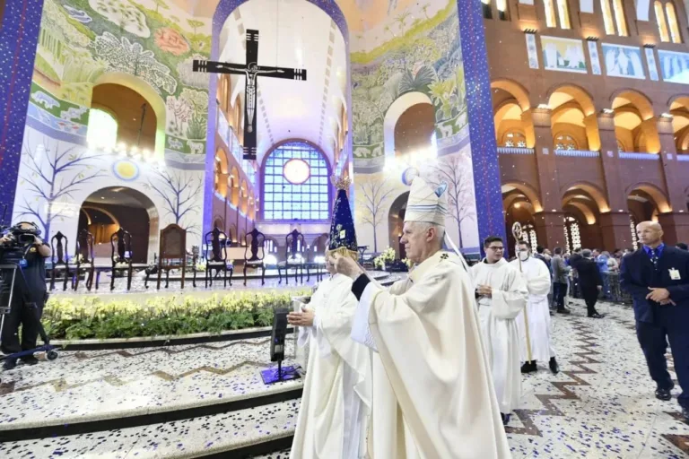 No dia da padroeira, arcebispo de Aparecida pede que políticos eleitos votem pelos pobres