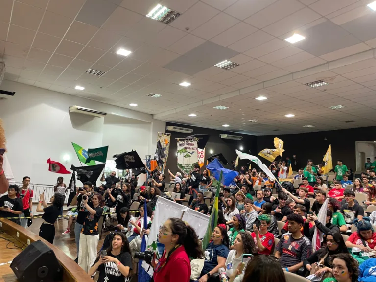 A asfixia das universidades estaduais do Paraná