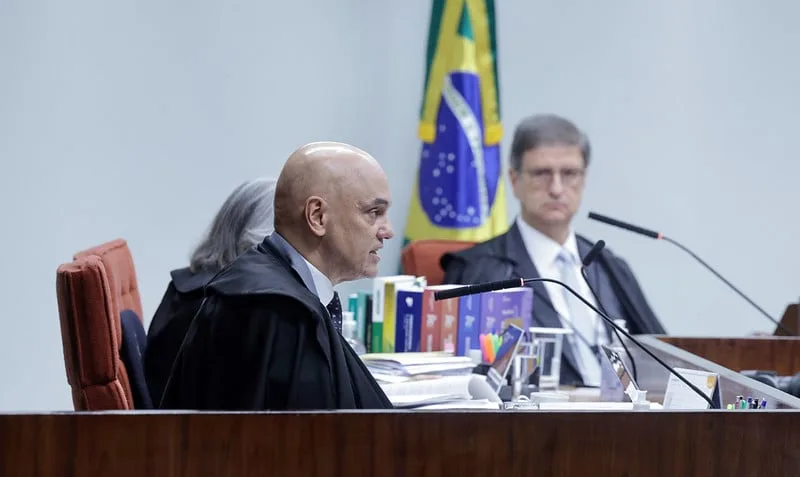 Ministro Alexandre de Moraes e PGR Paulo Gonet no julgamento da trama golpista no STF
