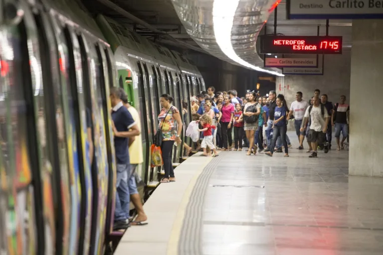 Metrô de Fortaleza: passageiros informam que foram pegos de surpresa com mudanças de horários 