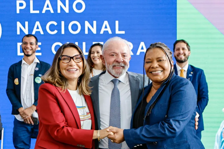 Lula quer ‘revolução cultural’ com lançamento do Plano Nacional de Cultura
