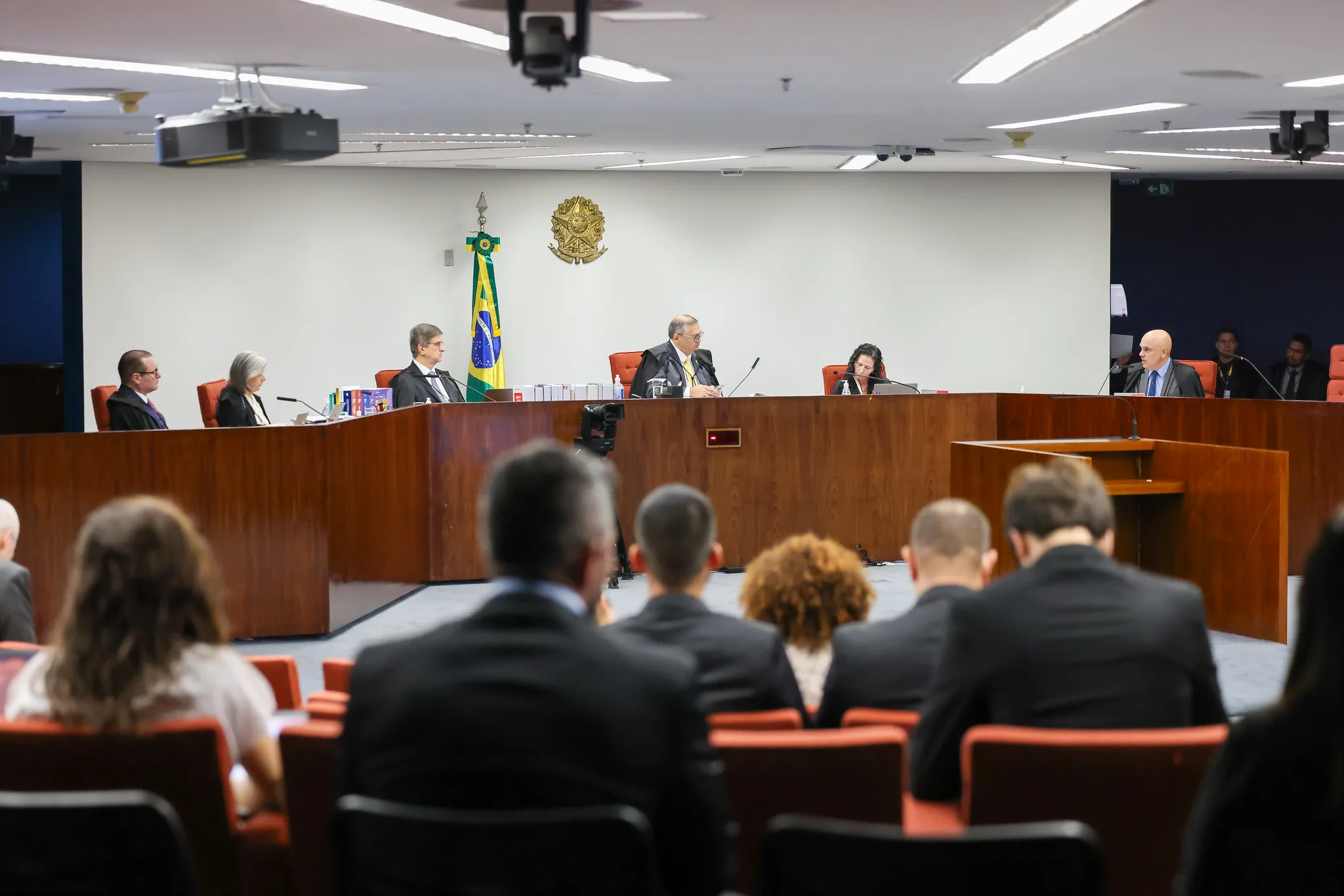 Ministro Flávio Dino, presidente da Primeira Turma, foi o último a votar de forma unânime para seguir o relator, Alexandre de Moraes