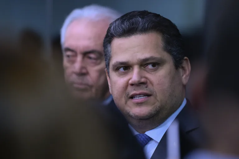 Governo se preocupa com votação de Messias, vê ‘personificação’ do debate e Lula vai à campo