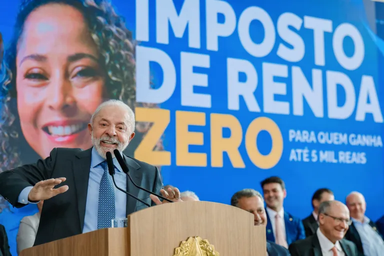 Lula sobre prisão de golpistas: ‘O Brasil deu uma lição de democracia ao mundo’