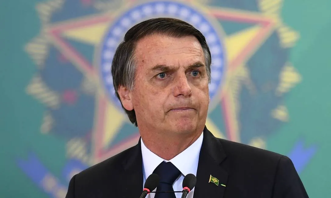 Bolsonaro foi condenado a 27 anos e três meses de prisão por tentativa de golpe