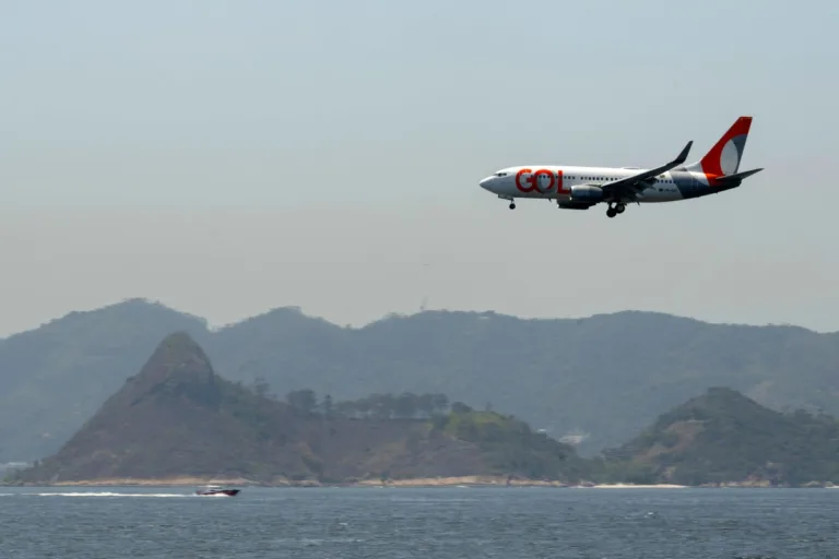 Gol, Iberia, Avianca e TAP suspendem voos saindo de Caracas após aviso dos EUA