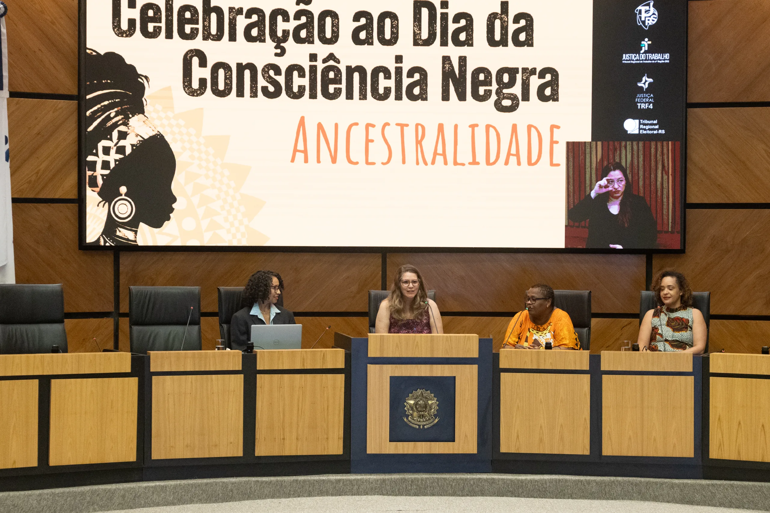 Debate destacou a resistência dos quilombos urbanos, a relevância histórica dos clubes negros