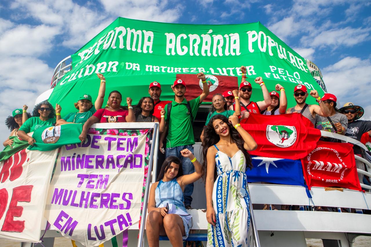 Barqueata por justiça climática e ambiental dá início à Cúpula dos Povos: 'Resposta somos nós'