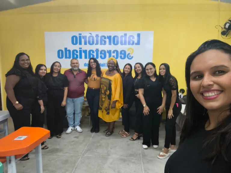 A comunidade colaborativa de mulheres afro-brasileiras e ameríndias e a 2ª Marcha das Mulheres Negras na Paraíba