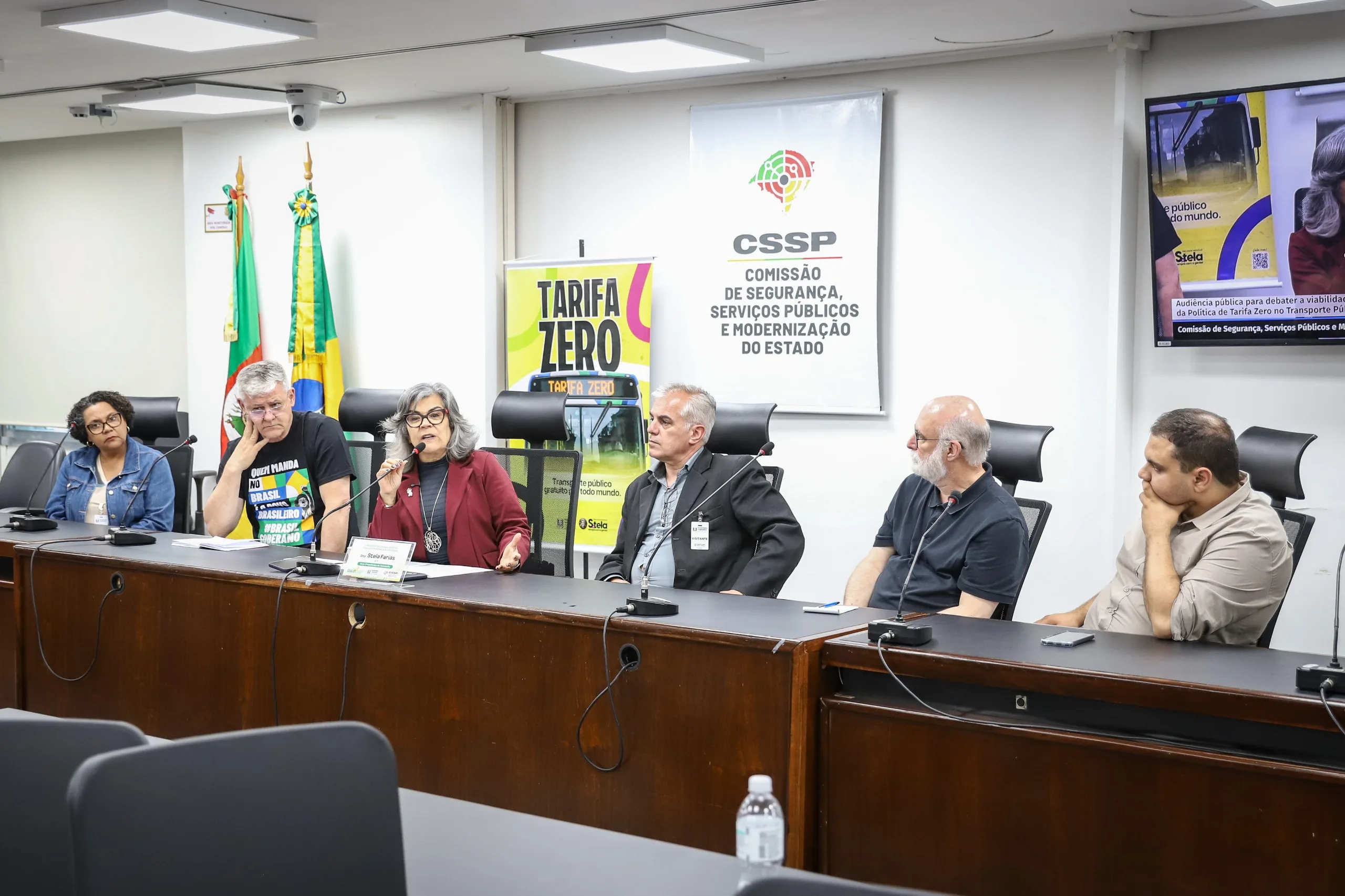 Vereadores, ex-prefeitos, especialistas e movimentos sociais debatem a viabilidade da Tarifa Zero como política pública universal na Assembleia Legislativa do RS