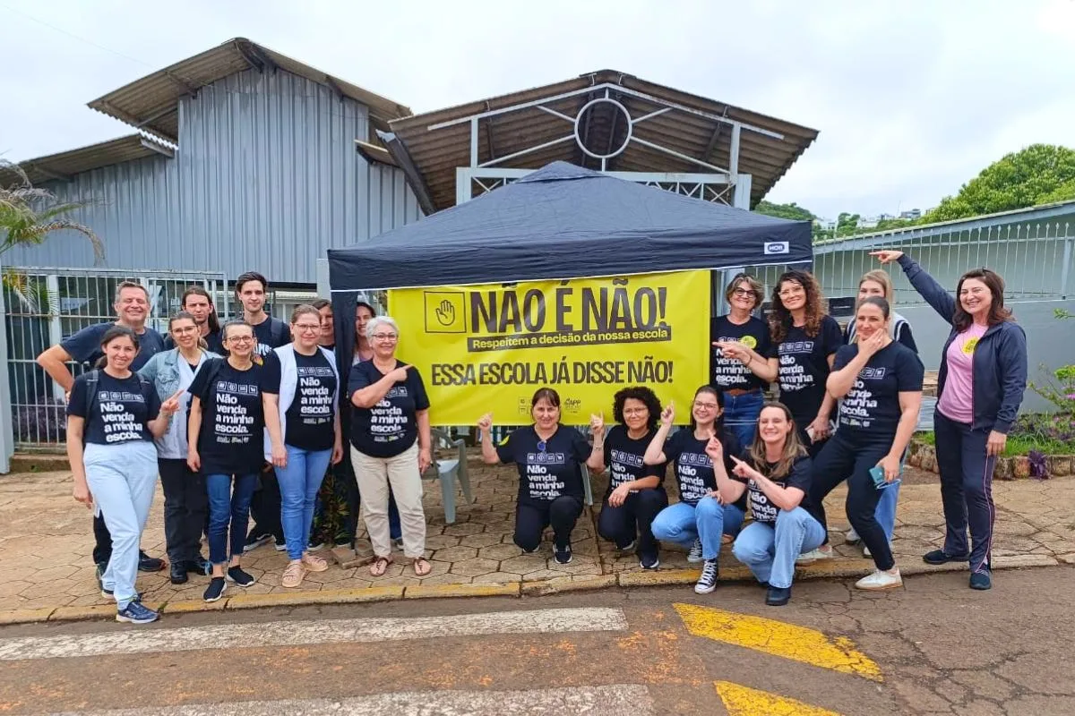 No Colégio Estadual Industrial, de Francisco Beltrão, mais de 90% da votação foi contrária à privatização.